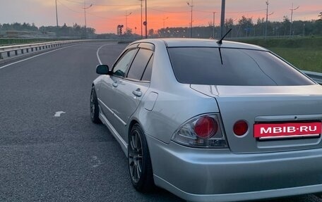 Toyota Altezza, 2002 год, 1 600 000 рублей, 4 фотография