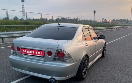 Toyota Altezza, 2002 год, 1 600 000 рублей, 6 фотография