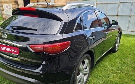 Infiniti FX II, 2010 год, 2 000 000 рублей, 2 фотография