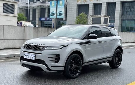 Land Rover Range Rover Evoque II, 2022 год, 2 850 000 рублей, 3 фотография