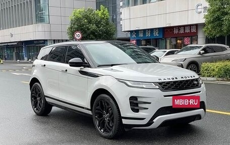 Land Rover Range Rover Evoque II, 2022 год, 2 850 000 рублей, 2 фотография