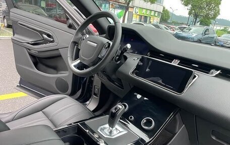 Land Rover Range Rover Evoque II, 2022 год, 2 850 000 рублей, 19 фотография