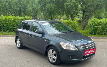 KIA cee'd I рестайлинг, 2009 год, 595 000 рублей, 2 фотография