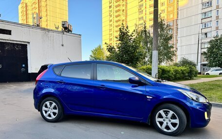 Hyundai Solaris II рестайлинг, 2011 год, 775 000 рублей, 4 фотография