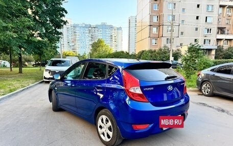 Hyundai Solaris II рестайлинг, 2011 год, 775 000 рублей, 7 фотография