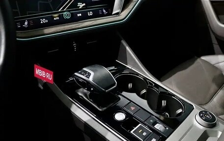 Volkswagen Touareg III, 2021 год, 4 220 000 рублей, 13 фотография