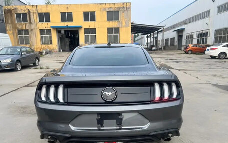 Ford Mustang VI рестайлинг, 2021 год, 3 415 333 рублей, 4 фотография
