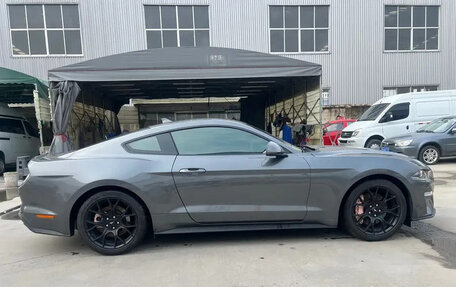 Ford Mustang VI рестайлинг, 2021 год, 3 415 333 рублей, 6 фотография