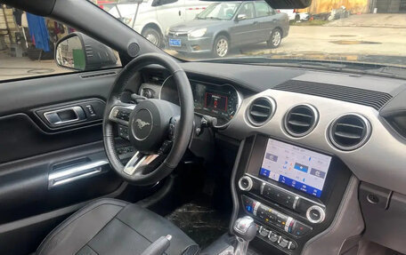 Ford Mustang VI рестайлинг, 2021 год, 3 415 333 рублей, 13 фотография