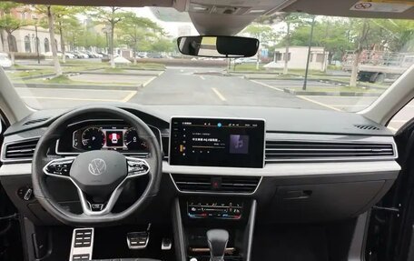 Volkswagen Tiguan II, 2022 год, 2 250 000 рублей, 12 фотография