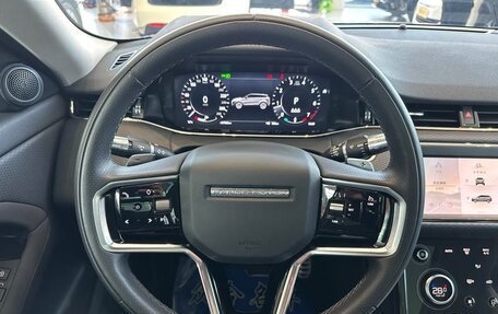 Land Rover Range Rover Evoque II, 2022 год, 3 100 000 рублей, 10 фотография