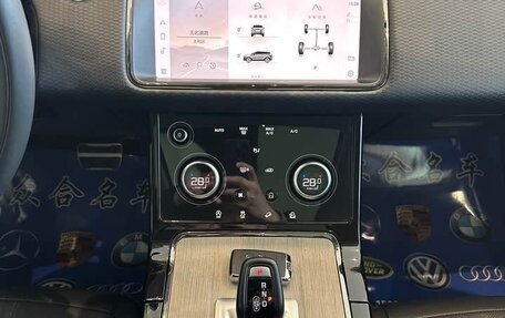 Land Rover Range Rover Evoque II, 2022 год, 3 100 000 рублей, 16 фотография