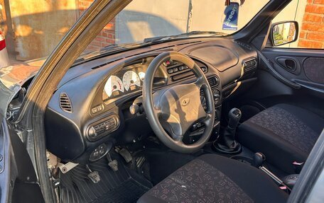 Chevrolet Niva I рестайлинг, 2006 год, 370 000 рублей, 7 фотография