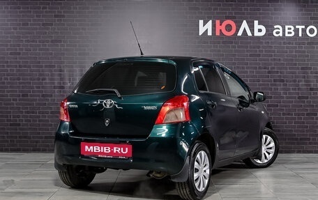 Toyota Yaris III рестайлинг, 2006 год, 570 000 рублей, 4 фотография