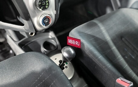 Toyota Yaris III рестайлинг, 2006 год, 570 000 рублей, 14 фотография