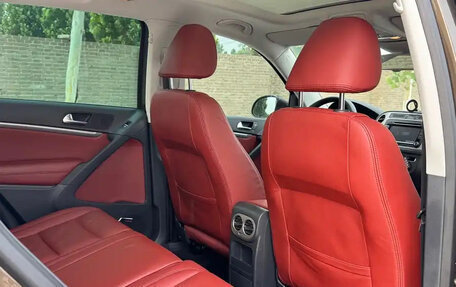 Volkswagen Tiguan I, 2015 год, 1 799 055 рублей, 19 фотография