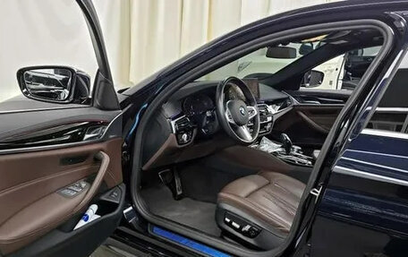 BMW 5 серия, 2021 год, 4 050 000 рублей, 7 фотография