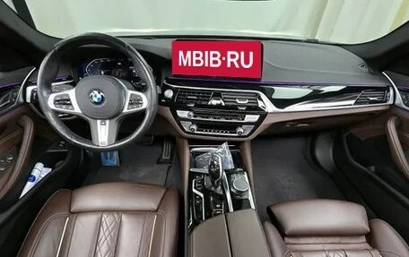 BMW 5 серия, 2021 год, 4 050 000 рублей, 8 фотография