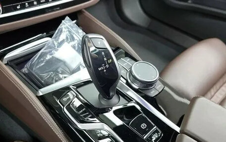 BMW 5 серия, 2021 год, 4 050 000 рублей, 14 фотография