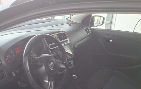 Volkswagen Polo VI (EU Market), 2013 год, 870 000 рублей, 5 фотография