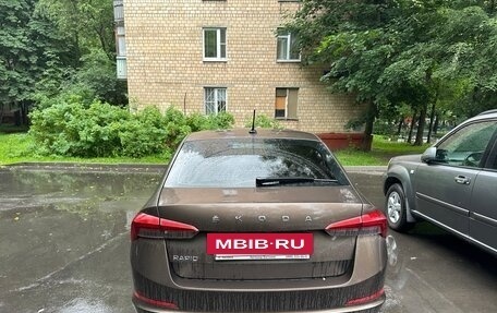 Skoda Rapid II, 2021 год, 1 800 000 рублей, 2 фотография