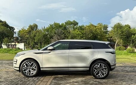 Land Rover Range Rover Evoque II, 2022 год, 3 080 000 рублей, 5 фотография