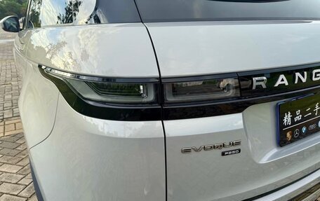 Land Rover Range Rover Evoque II, 2022 год, 3 080 000 рублей, 10 фотография