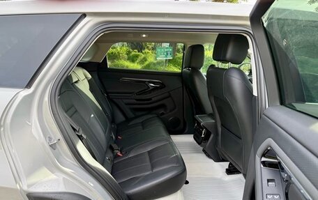 Land Rover Range Rover Evoque II, 2022 год, 3 080 000 рублей, 16 фотография