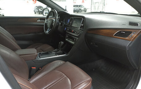 Hyundai Sonata VII, 2017 год, 1 850 000 рублей, 13 фотография