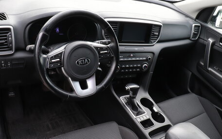 KIA Sportage IV рестайлинг, 2019 год, 2 194 000 рублей, 13 фотография