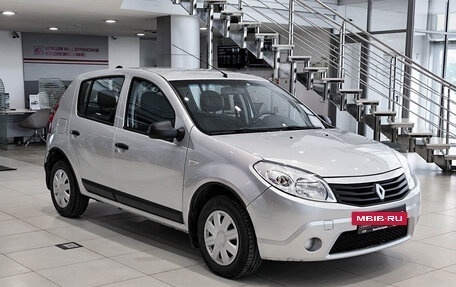 Renault Sandero I, 2013 год, 599 000 рублей, 3 фотография