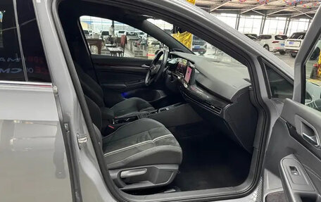 Volkswagen Golf VIII, 2022 год, 1 760 690 рублей, 10 фотография
