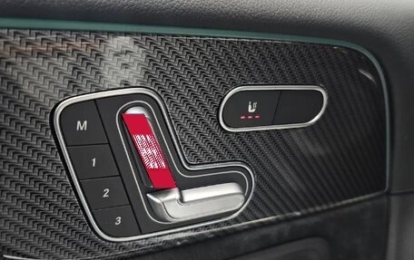 Mercedes-Benz GLB AMG, 2022 год, 3 840 000 рублей, 14 фотография