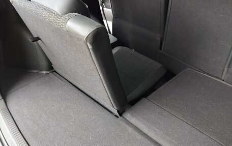Toyota Verso I, 2012 год, 1 300 000 рублей, 14 фотография