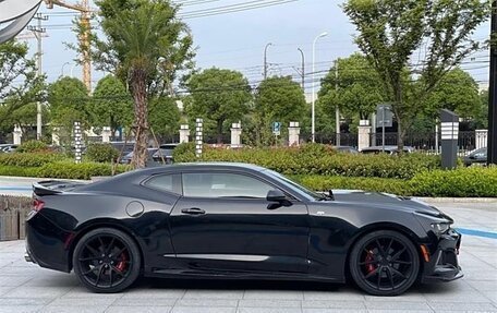 Chevrolet Camaro VI, 2017 год, 2 350 000 рублей, 6 фотография