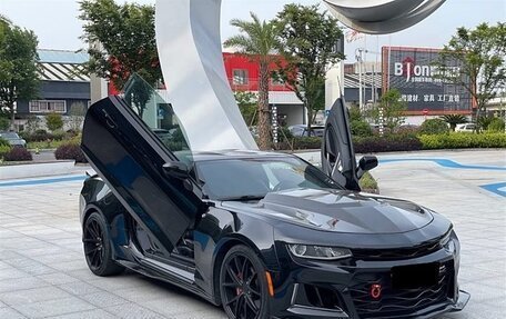 Chevrolet Camaro VI, 2017 год, 2 350 000 рублей, 9 фотография