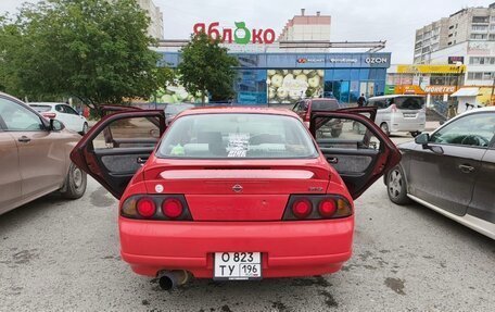 Nissan Skyline, 1986 год, 450 000 рублей, 16 фотография