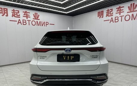 Toyota Venza, 2022 год, 3 967 000 рублей, 2 фотография