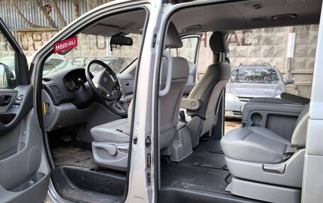 Hyundai Grand Starex Grand Starex I рестайлинг 2, 2020 год, 4 150 000 рублей, 15 фотография