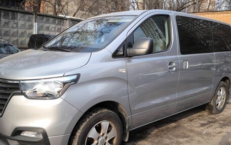 Hyundai Grand Starex Grand Starex I рестайлинг 2, 2020 год, 4 150 000 рублей, 27 фотография