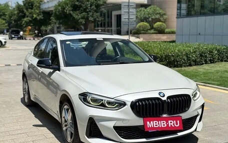 BMW 1 серия, 2021 год, 1 480 000 рублей, 3 фотография