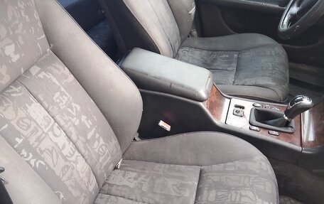 Mercedes-Benz E-Класс, 1997 год, 300 000 рублей, 1 фотография