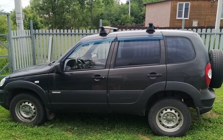 Chevrolet Niva I рестайлинг, 2013 год, 450 000 рублей, 2 фотография