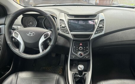 Hyundai Elantra V, 2015 год, 1 300 000 рублей, 13 фотография