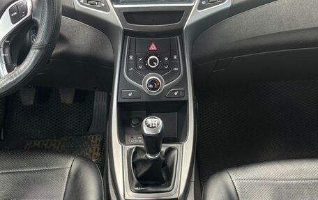 Hyundai Elantra V, 2015 год, 1 300 000 рублей, 12 фотография