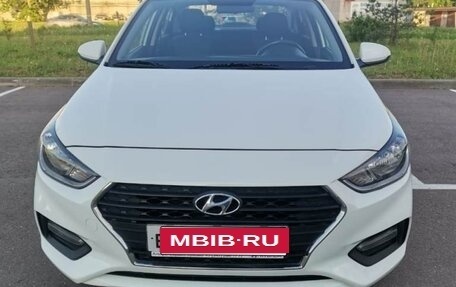 Hyundai Solaris II рестайлинг, 2018 год, 1 100 000 рублей, 2 фотография