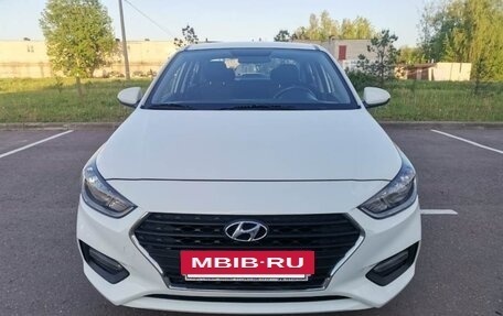Hyundai Solaris II рестайлинг, 2018 год, 1 100 000 рублей, 4 фотография