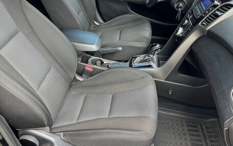 Hyundai i30 II рестайлинг, 2012 год, 950 000 рублей, 7 фотография
