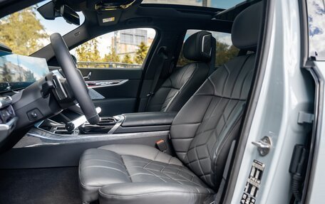 BMW 7 серия, 2024 год, 14 200 000 рублей, 10 фотография