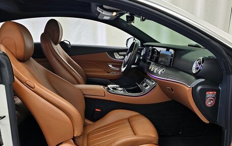 Mercedes-Benz E-Класс, 2018 год, 2 813 000 рублей, 13 фотография